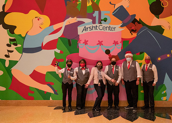20211217_Mural Adrienne Arsht Christmas Dianne_Reeves Councert_DSC5673