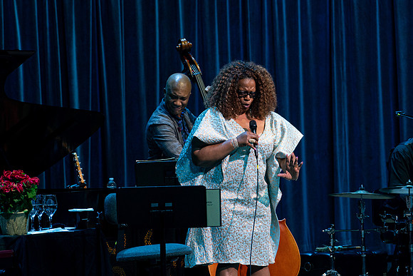 20211217_Dianne_Reeves_DSC7301