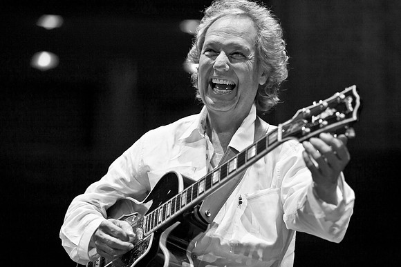 JAZZ ROOTS: Guitar Virtuosos- Miami , Adrienne Arsht Center