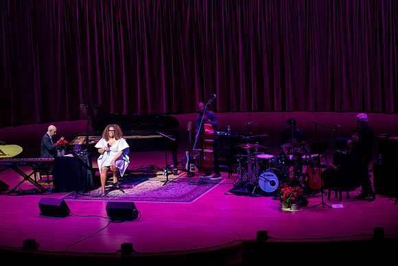20211217_Dianne_Reeves_DSC7754