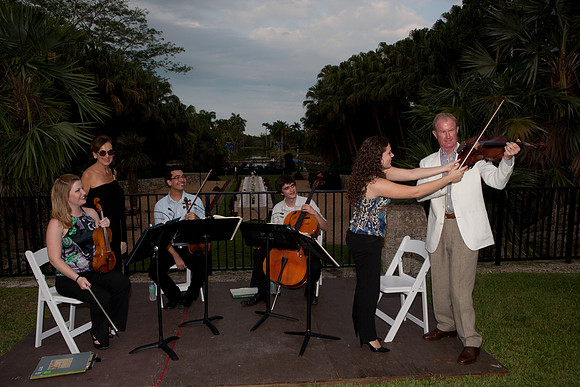 5033_DG_FAIRCHILD_GARDENS_BUDY_GUY_Miami_FL_2011_1_ZV4N0083