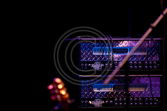 5021_DG_JAZZ_ROOTS_GUITAR VIRUOSOS_Concert_Adrienne_Arsh_Center_ZV4N0055