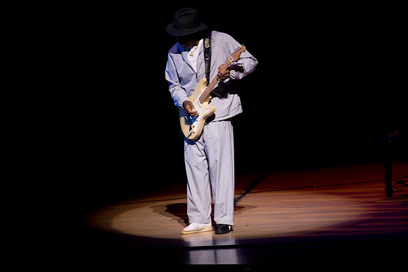11062009_The_Blues__A0M1134