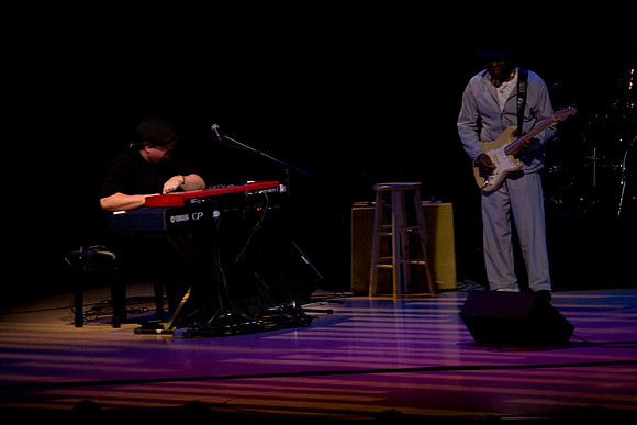 11062009_The_Blues__A0M1101