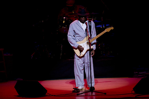 11062009_The_Blues__A0M0372