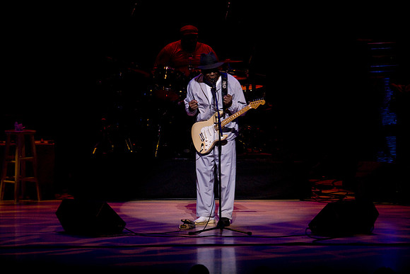 11062009_The_Blues__A0M1180