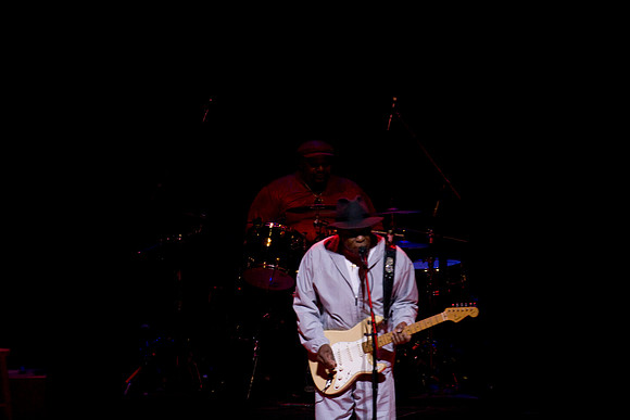 11062009_The_Blues__A0M0357