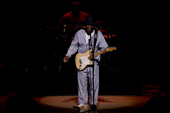 11062009_The_Blues__A0M1195