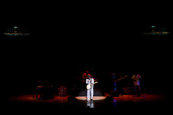 11062009_The_Blues__A0M1147