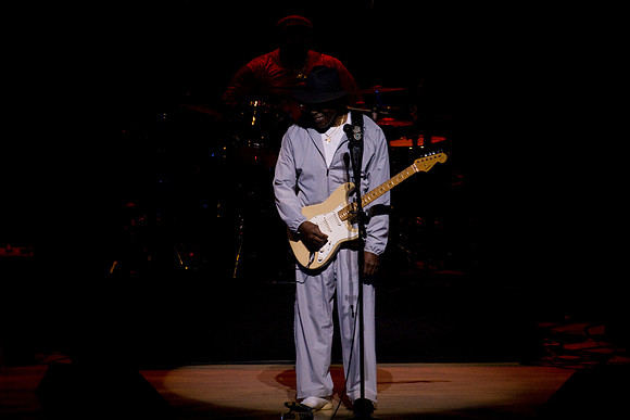 11062009_The_Blues__A0M1191
