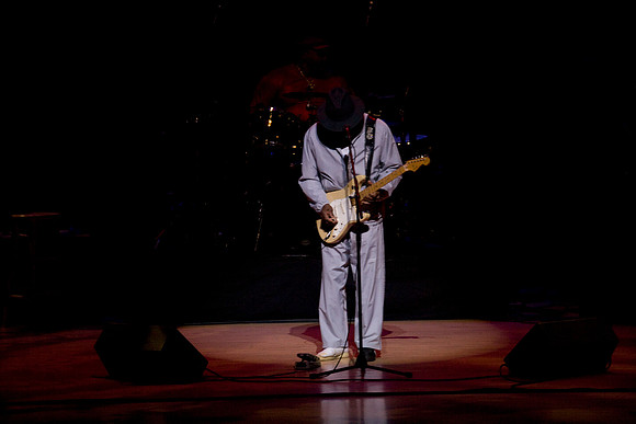 11062009_The_Blues__A0M0338