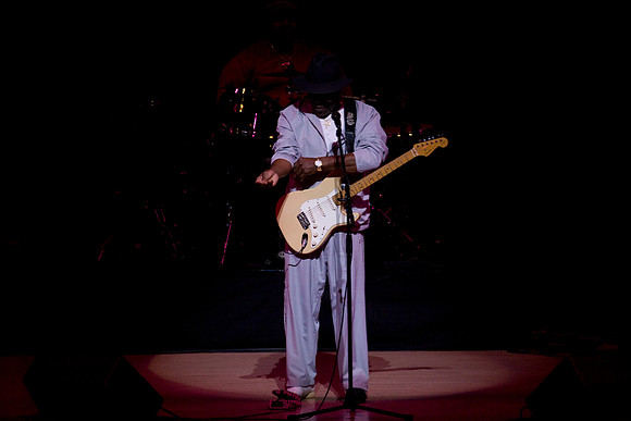 11062009_The_Blues__A0M1208