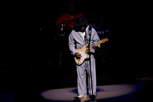 11062009_The_Blues__A0M0379