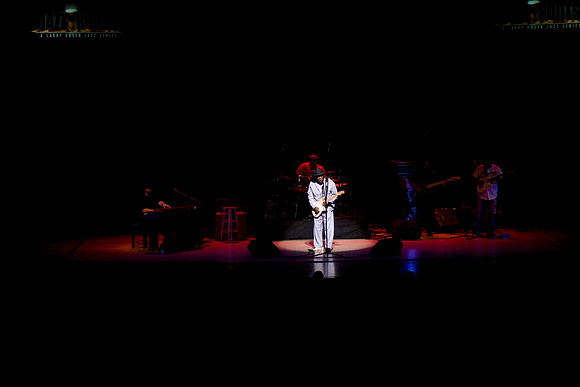 11062009_The_Blues__A0M1148