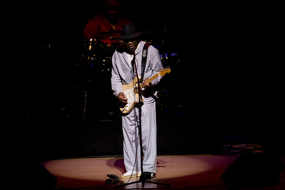 11062009_The_Blues__A0M0369
