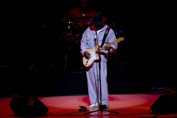 11062009_The_Blues__A0M0371