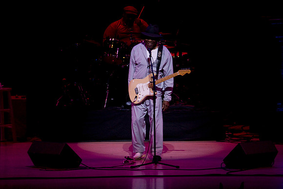 11062009_The_Blues__A0M1203