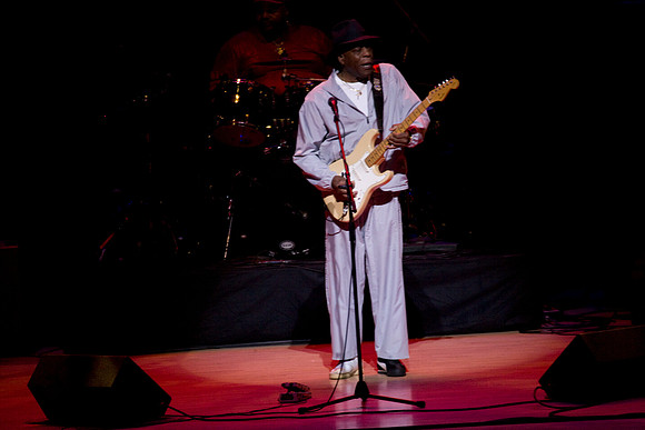 11062009_The_Blues__A0M0327