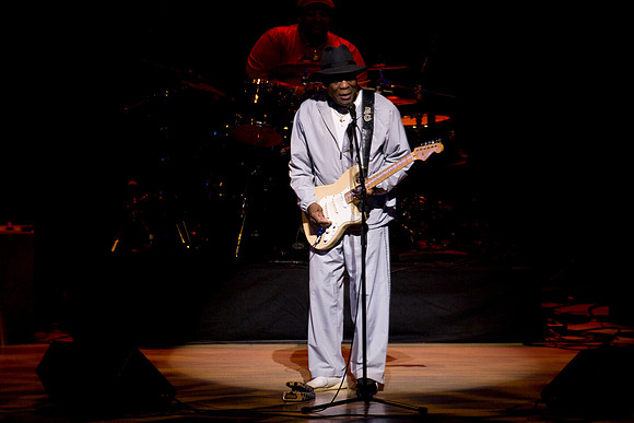 11062009_The_Blues__A0M1157