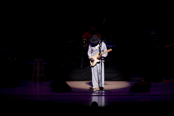 11062009_The_Blues__A0M1080