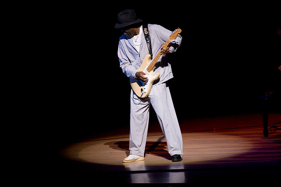 11062009_The_Blues__A0M1132