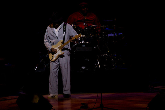 11062009_The_Blues__A0M0352