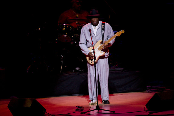 11062009_The_Blues__A0M0328