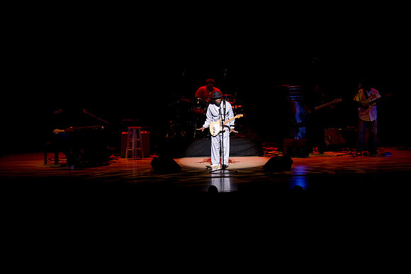 11062009_The_Blues__A0M1141