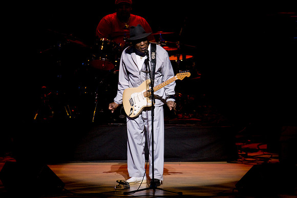 11062009_The_Blues__A0M1140