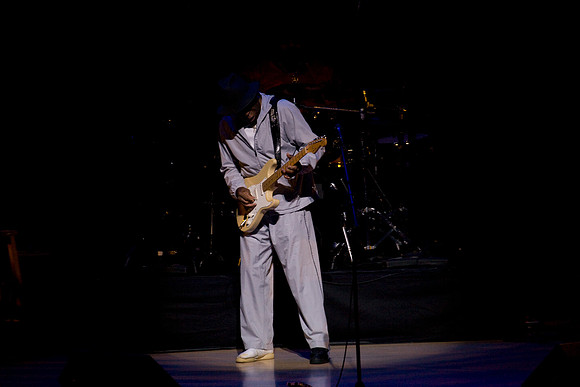 11062009_The_Blues__A0M0407