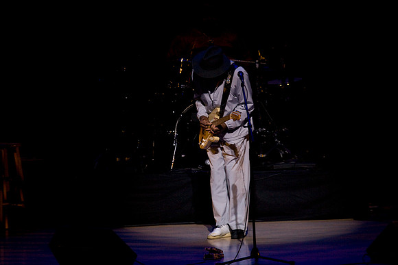 11062009_The_Blues__A0M0406