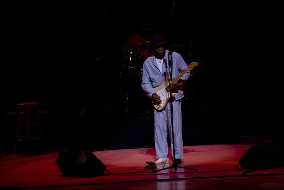 11062009_The_Blues__A0M0337
