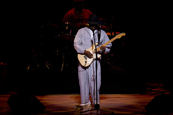 11062009_The_Blues__A0M1200