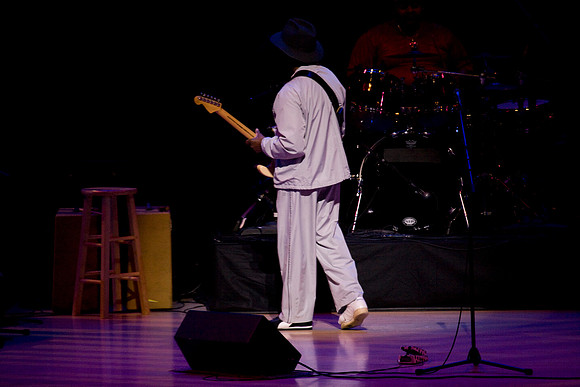 11062009_The_Blues__A0M1083