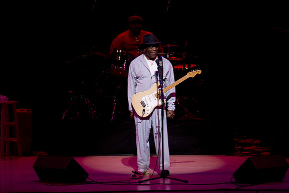 11062009_The_Blues__A0M1204