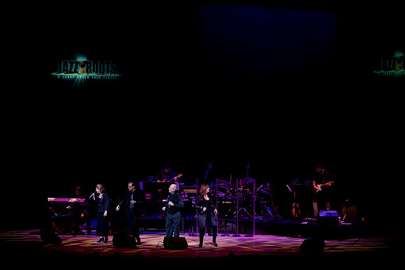 20100115_Jazz_Roots_The_Vocalese_Adrianne_Arsht_Center_Miami_FL_5L8Y3591