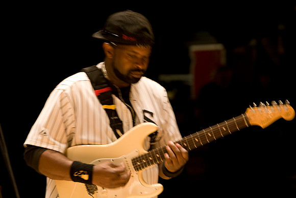 11062009_The_Blues_ZV4N1416
