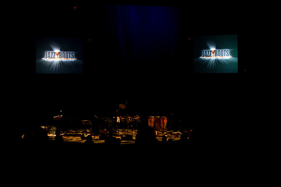 2029_DG_Jazz_Roots_Piano_Latino_Art_Center_Miami_FL_ZV4N0470