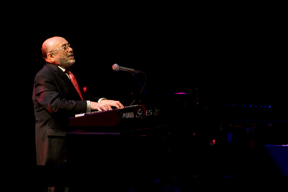 2028_DG_Jazz_Roots_Piano_Latino_Art_Center_Miami_FL_5L8Y3509