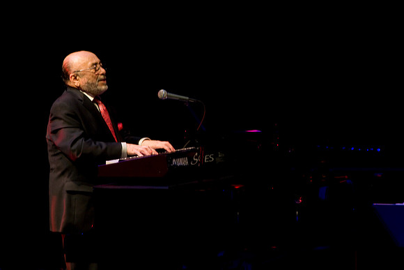 2028_DG_Jazz_Roots_Piano_Latino_Art_Center_Miami_FL_5L8Y3510