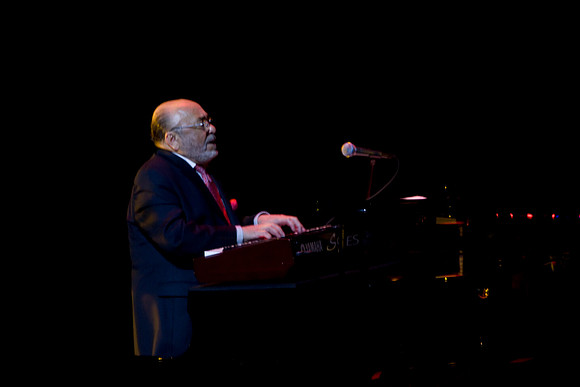 2028_DG_Jazz_Roots_Piano_Latino_Art_Center_Miami_FL_5L8Y3628
