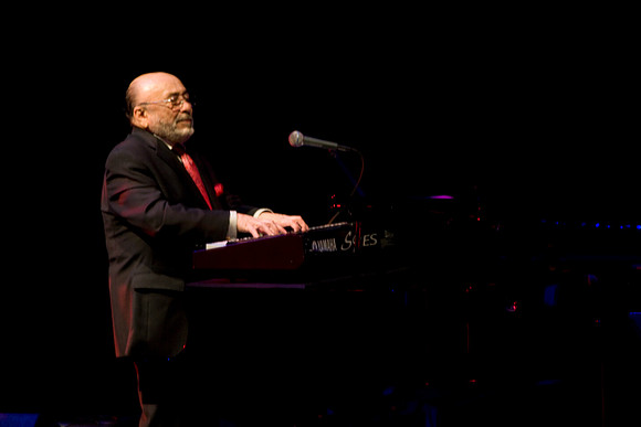 2028_DG_Jazz_Roots_Piano_Latino_Art_Center_Miami_FL_5L8Y3504