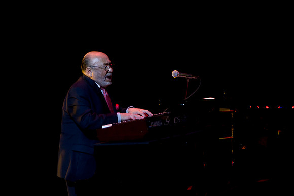 2028_DG_Jazz_Roots_Piano_Latino_Art_Center_Miami_FL_5L8Y3631
