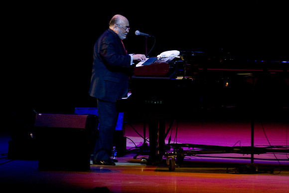 2027_DG_Jazz_Roots_Piano_Latino_Art_Center_Miami_FL_A0M3138