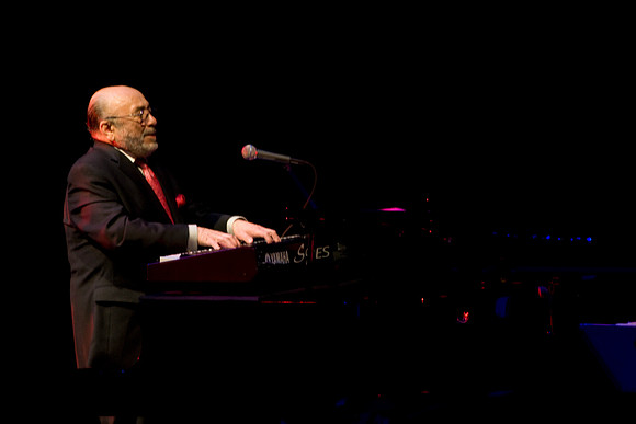 2028_DG_Jazz_Roots_Piano_Latino_Art_Center_Miami_FL_5L8Y3508