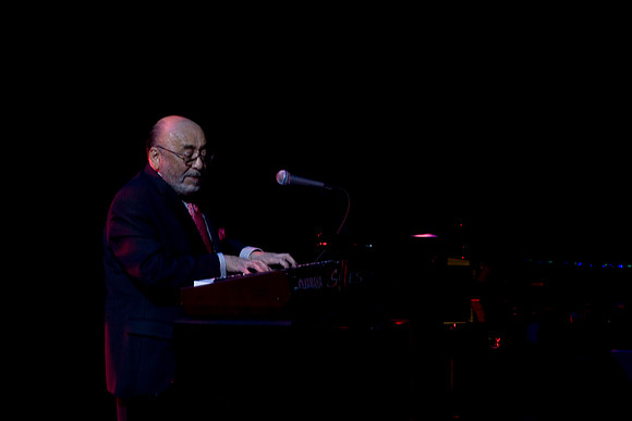 2028_DG_Jazz_Roots_Piano_Latino_Art_Center_Miami_FL_5L8Y3402