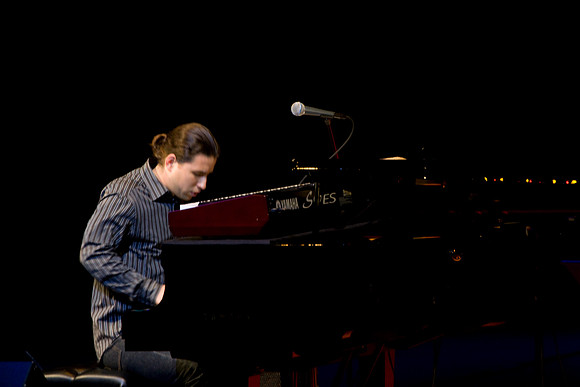 2028_DG_Jazz_Roots_Piano_Latino_Art_Center_Miami_FL_5L8Y3825