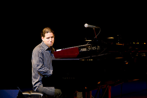 2028_DG_Jazz_Roots_Piano_Latino_Art_Center_Miami_FL_5L8Y3821