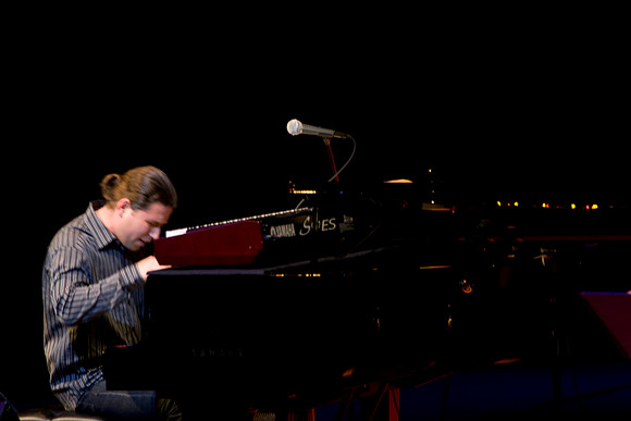 2028_DG_Jazz_Roots_Piano_Latino_Art_Center_Miami_FL_5L8Y3843