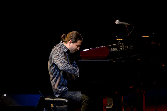 2028_DG_Jazz_Roots_Piano_Latino_Art_Center_Miami_FL_5L8Y3830